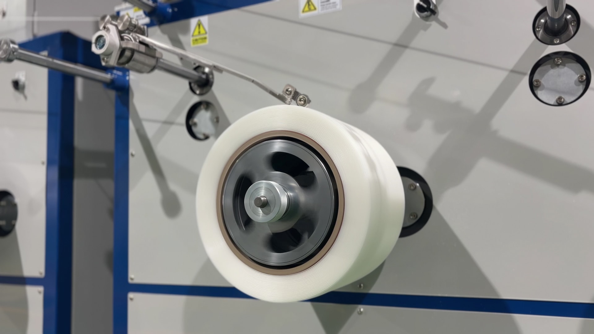 Semi-automatic winder